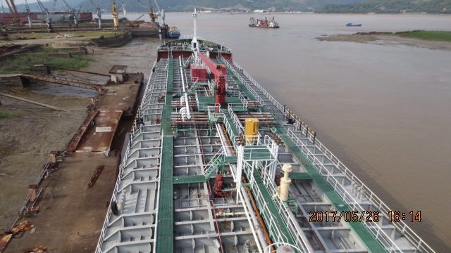 1.3万吨油化船