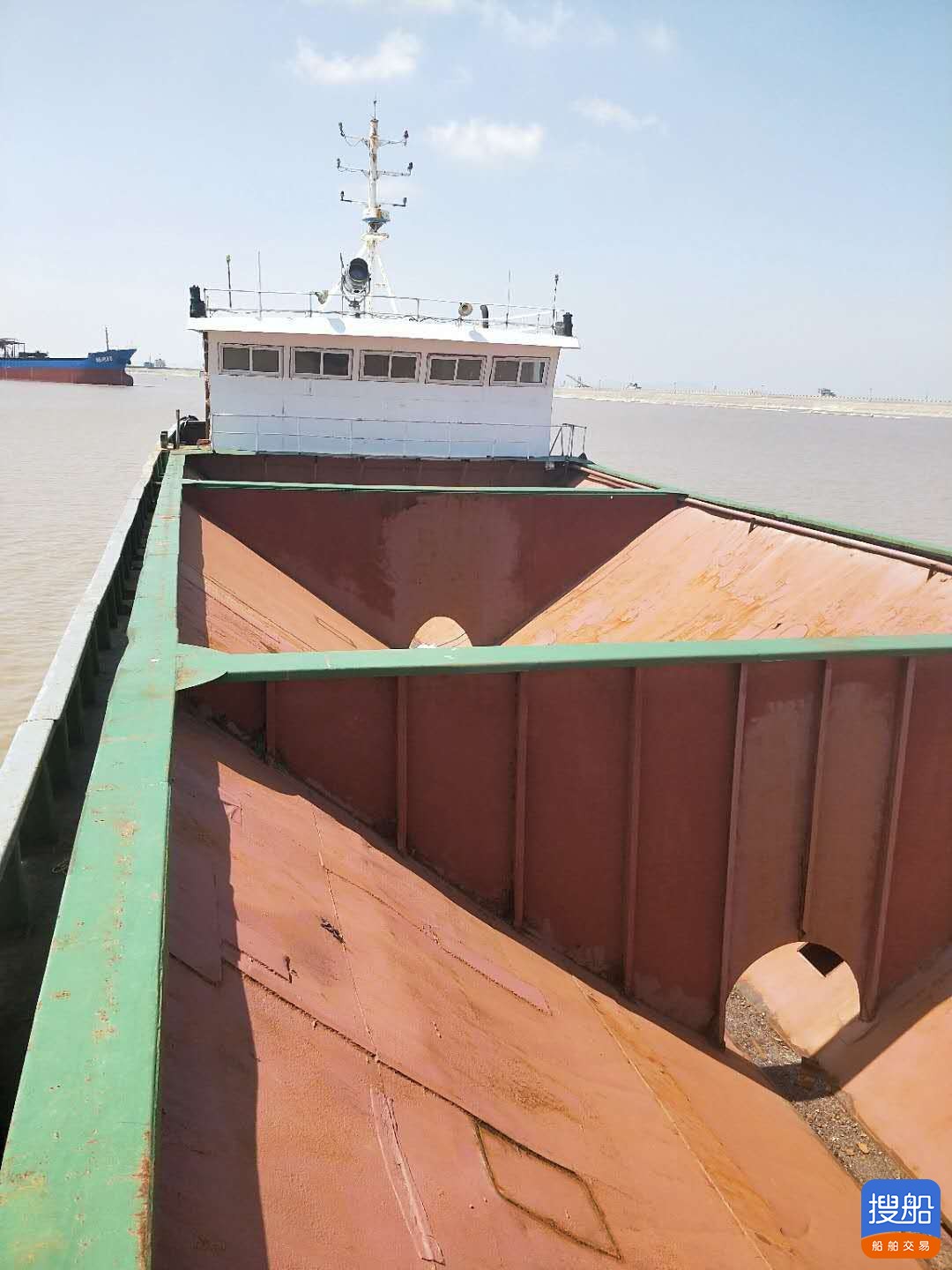 出售2002年造880吨沿海运沙船
