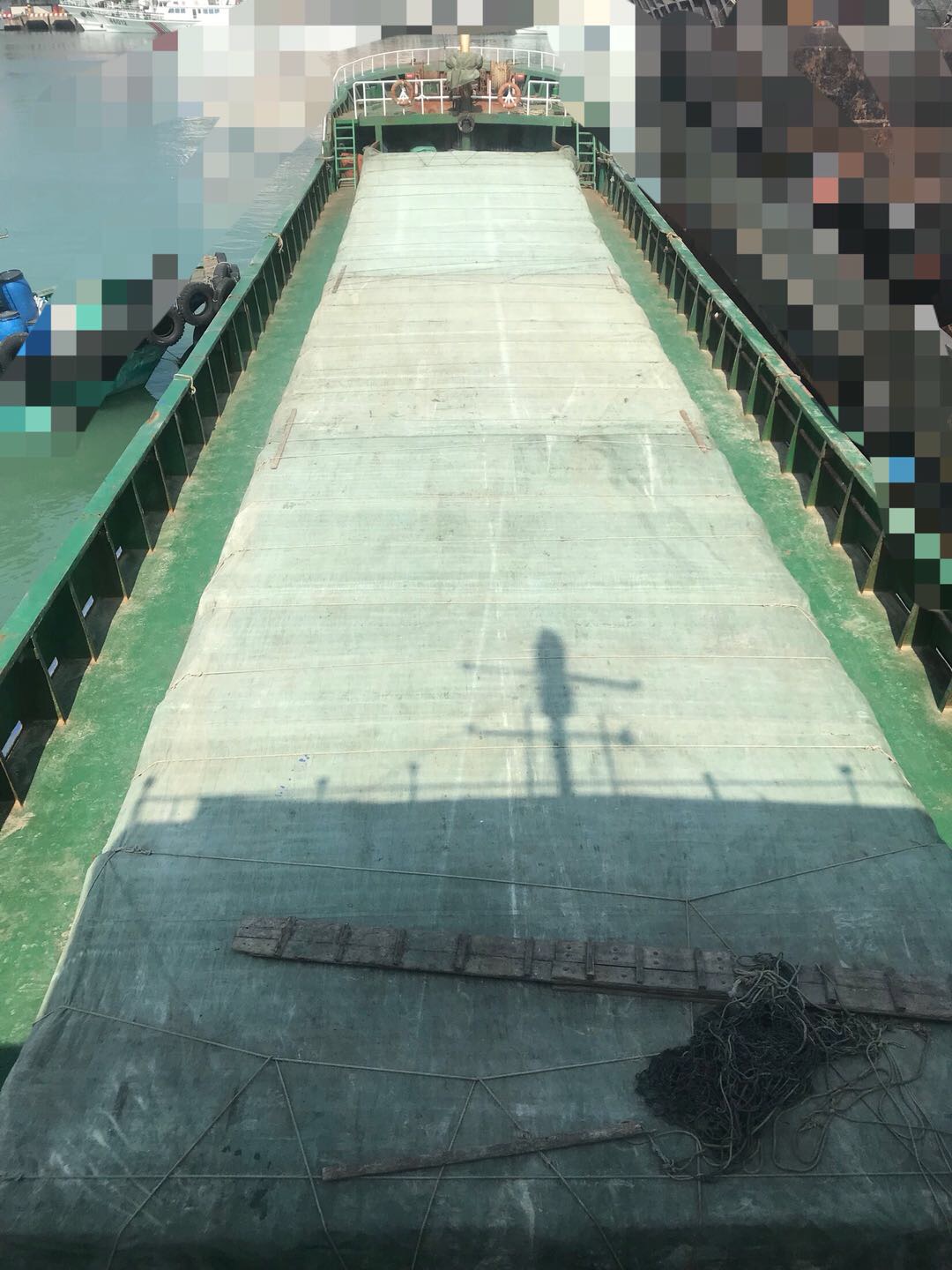 07年1000吨散货船