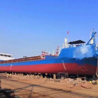 出售2013年造实载2000吨沿海甲板驳船