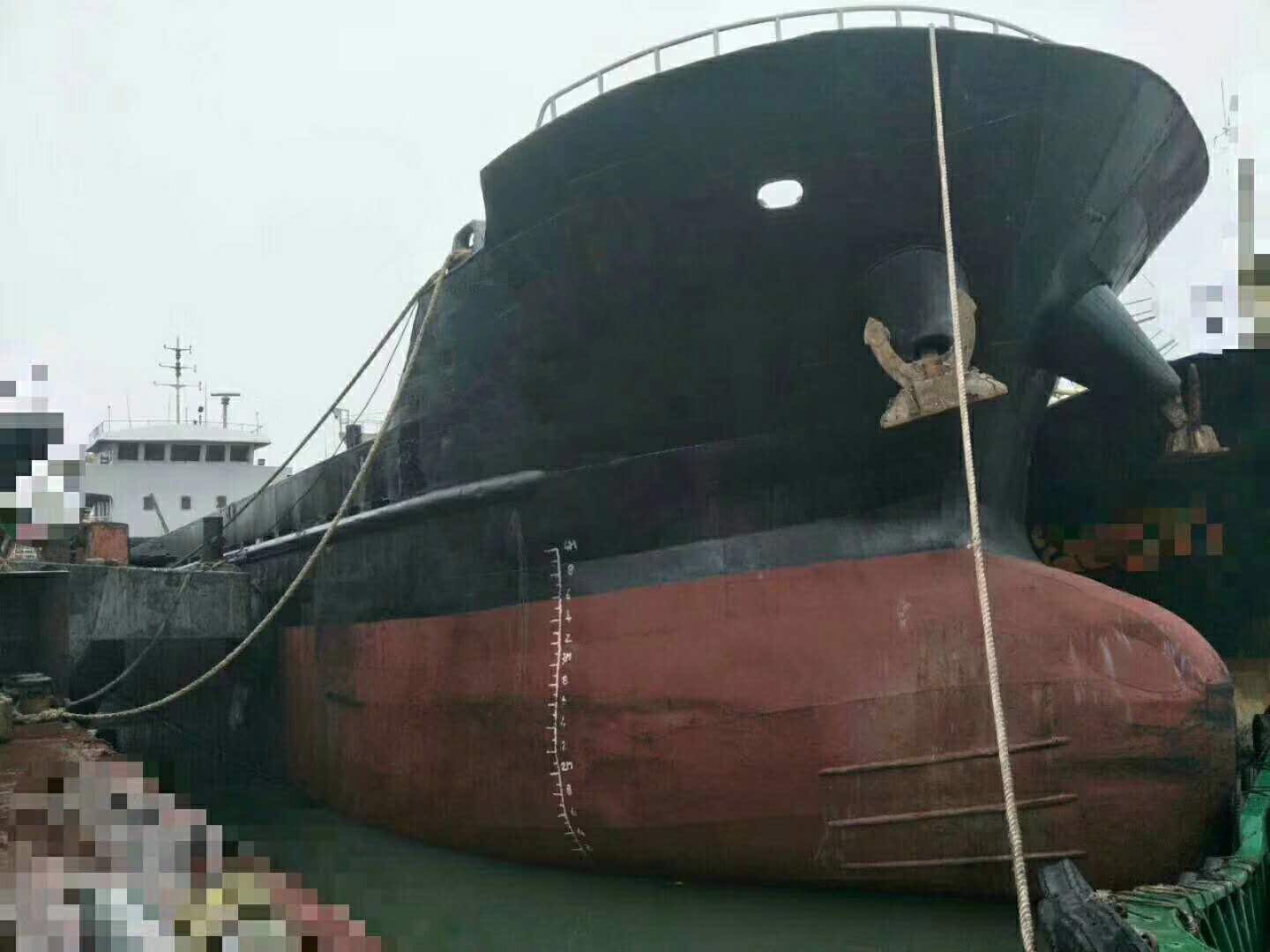 出售1400吨干货船