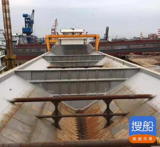 出售5400吨19年广州造沿海自卸砂船