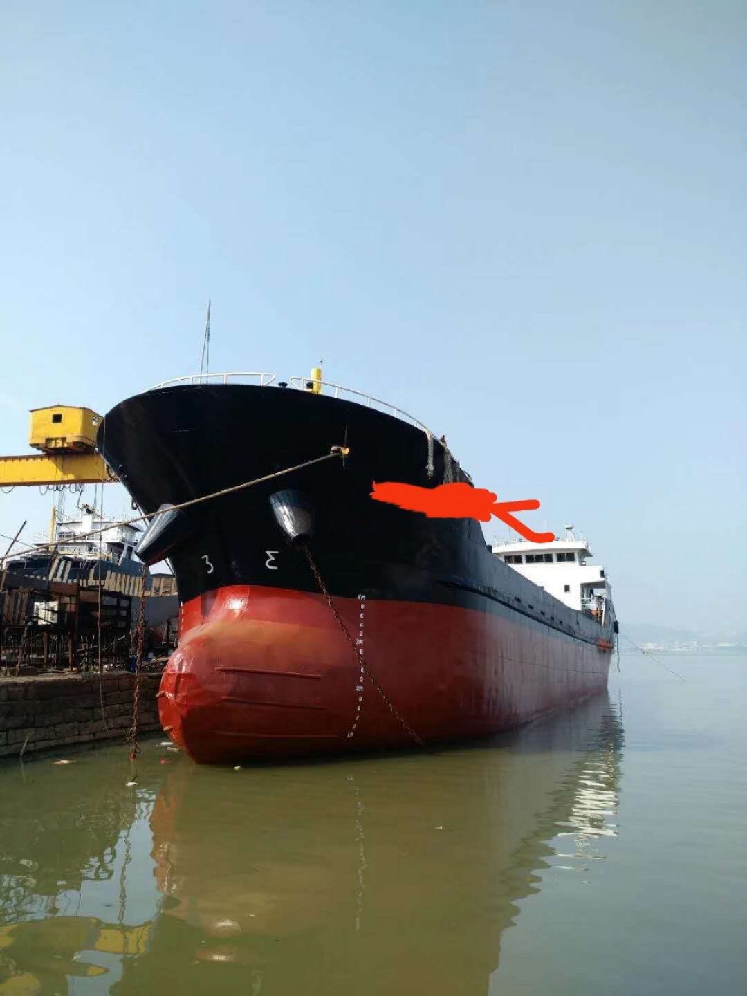 出售2005年造1000吨干货船