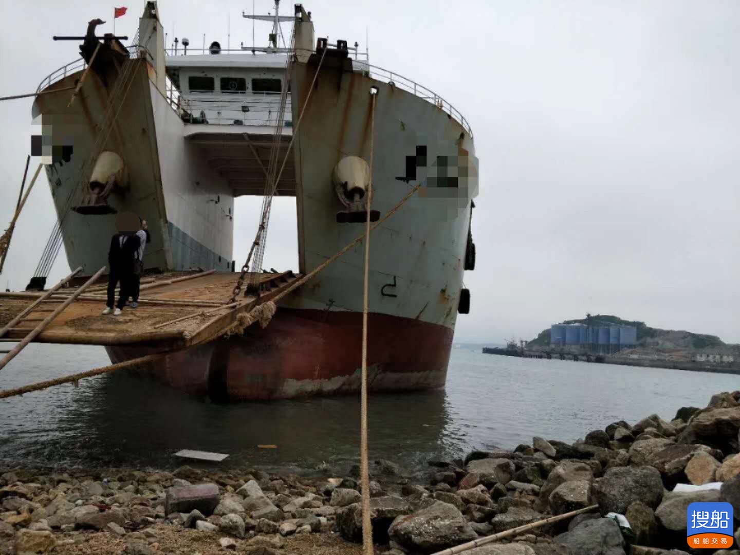 出售2016年造5110吨前驾驶前跳板沿海甲板驳船