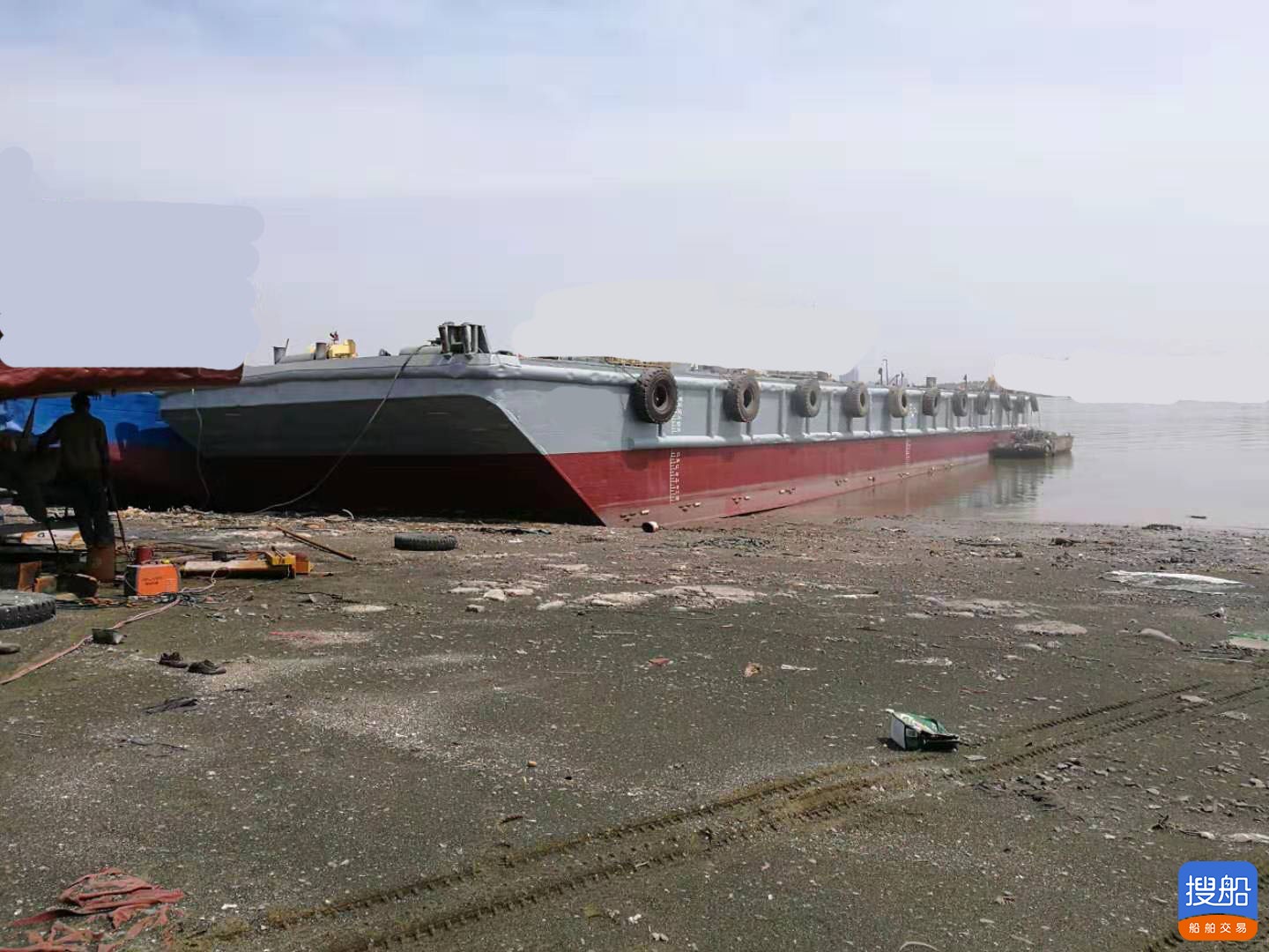 出售2003年造2821吨沿海非自航甲板驳船
