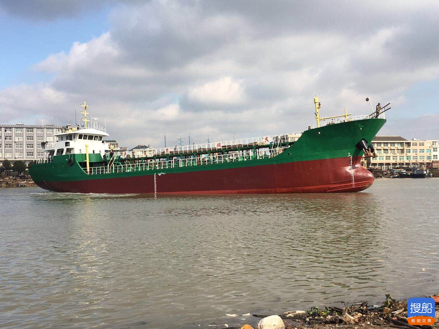出售2009年造1000吨油船
