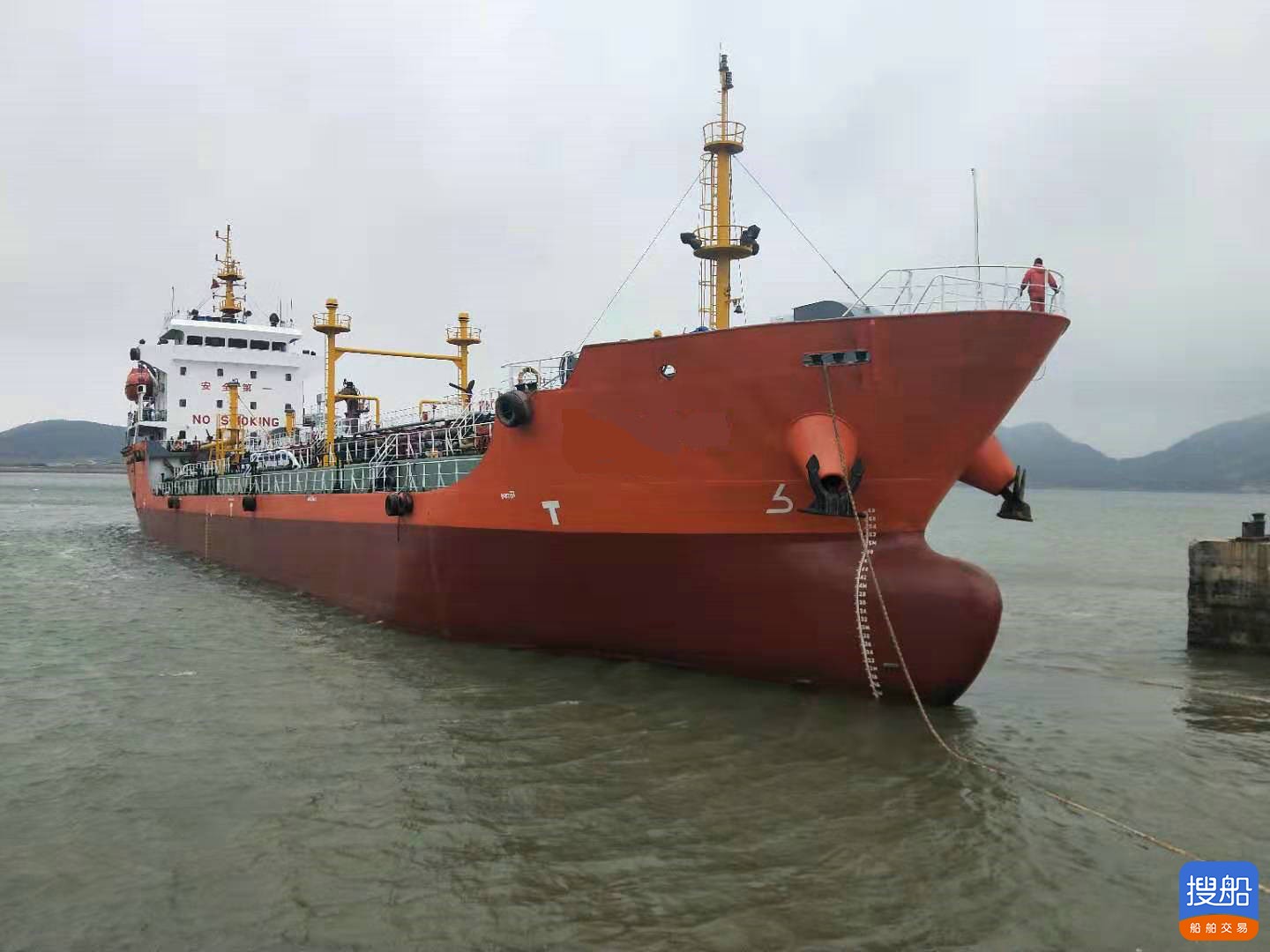 售：2013年近海3660T一级油船