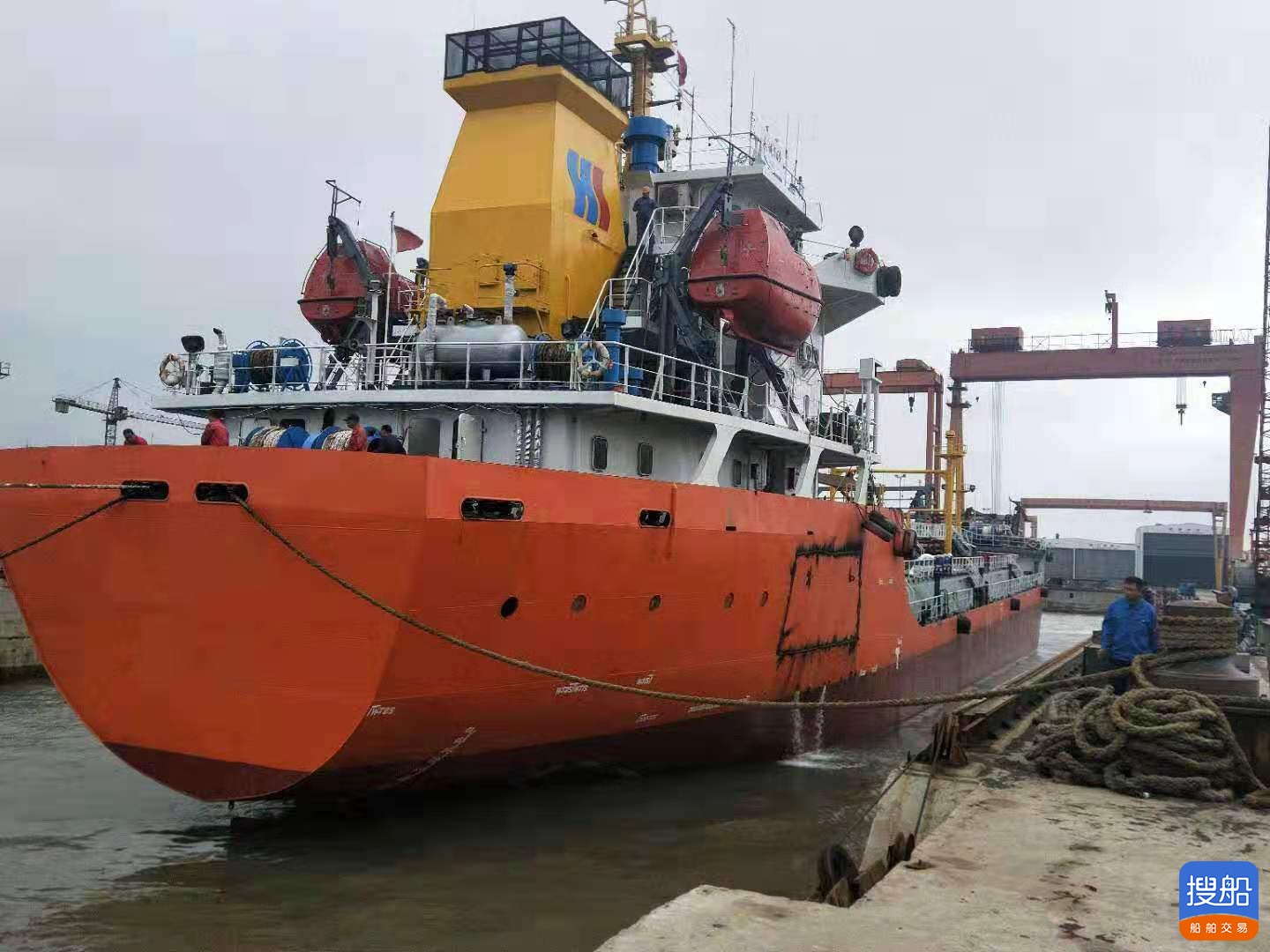 出售2013年造3658吨近海双底双壳一级油船
