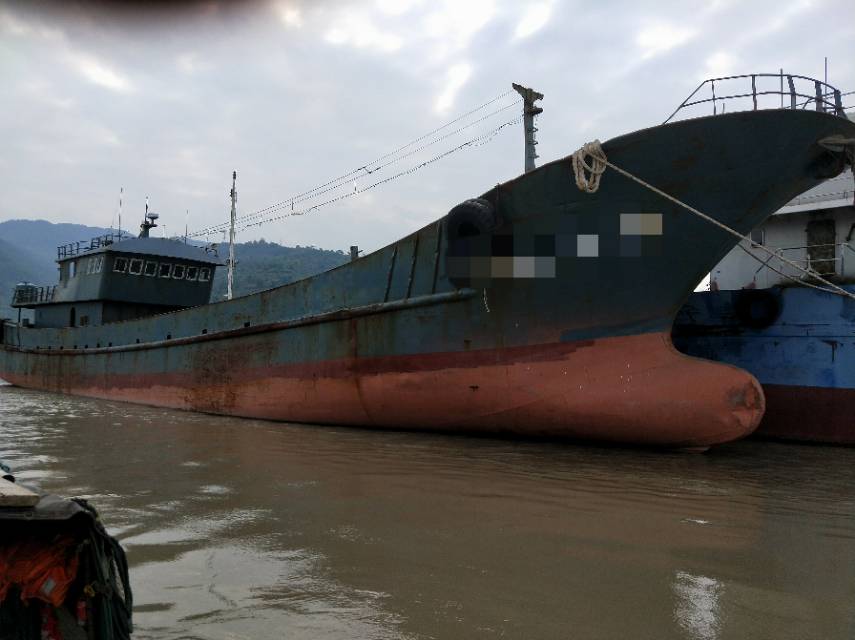 650吨鱼油船