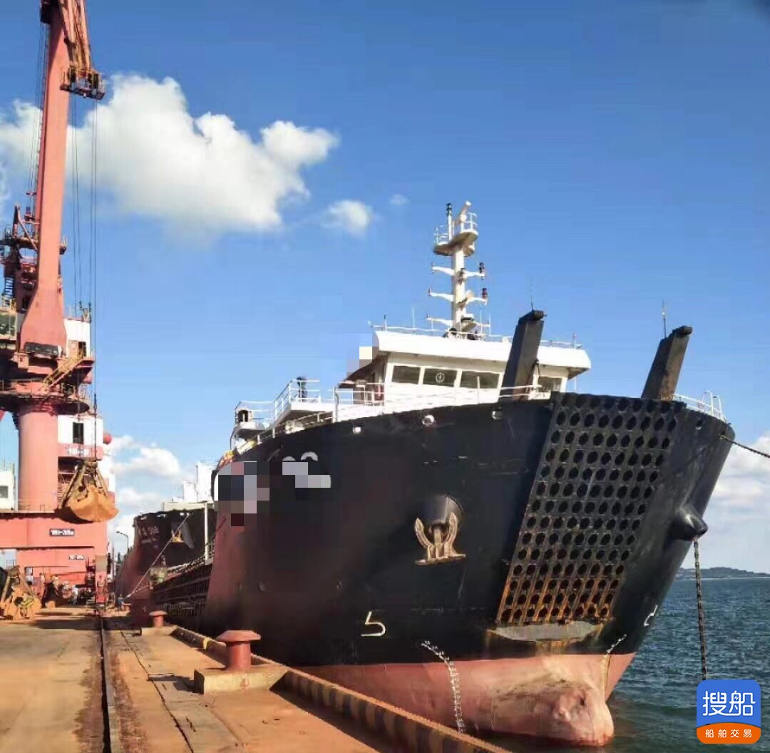 出售16年江苏造5100吨甲板驳
