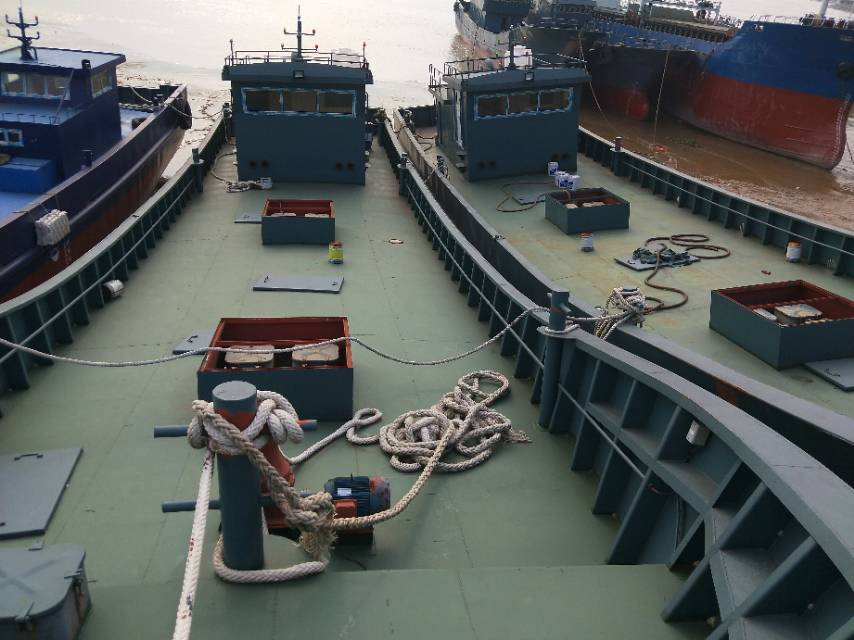 220吨新造大马力油船