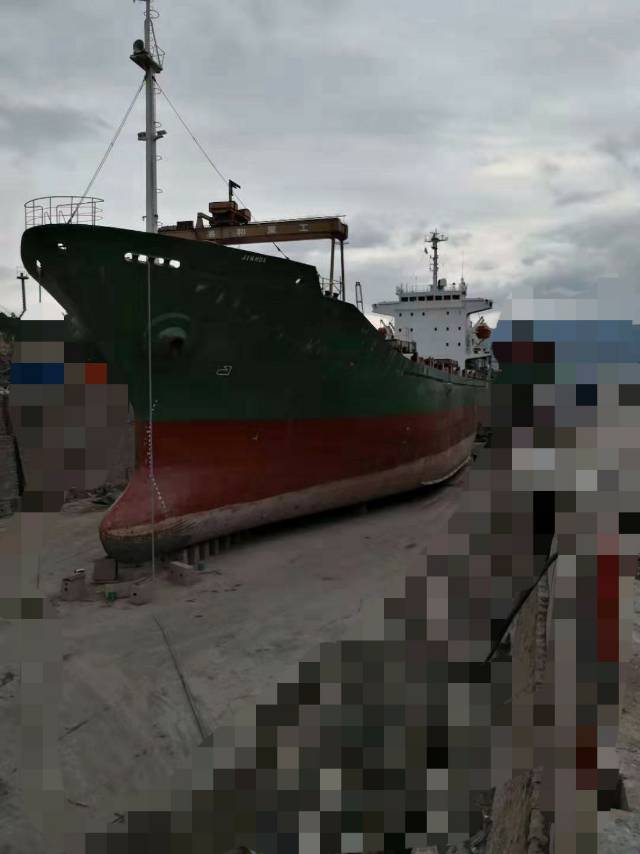 出售8719吨沿海集装箱船