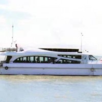 出售2013年造28米49位沿海玻璃钢高速客船