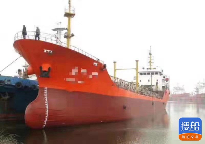 售06年2400T沿海双壳油船。