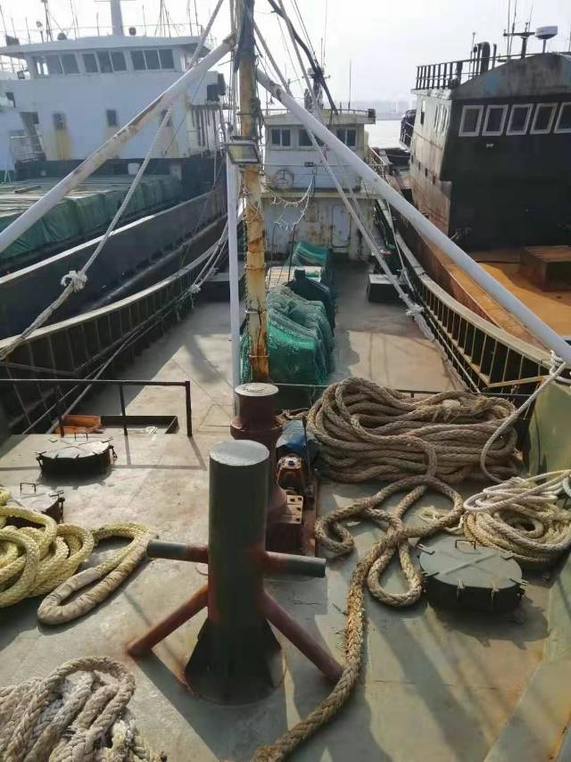出售220吨沿海无证鱼油船