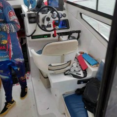 出售:玻璃钢 海钓船图2