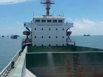 出售实载5000多吨沿海自卸砂船。图2