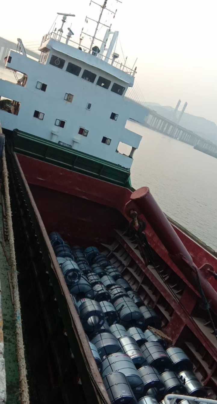 出售3200吨货船