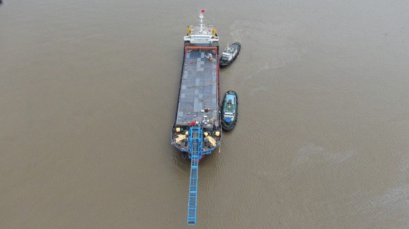 新建造89.9米自卸砂船