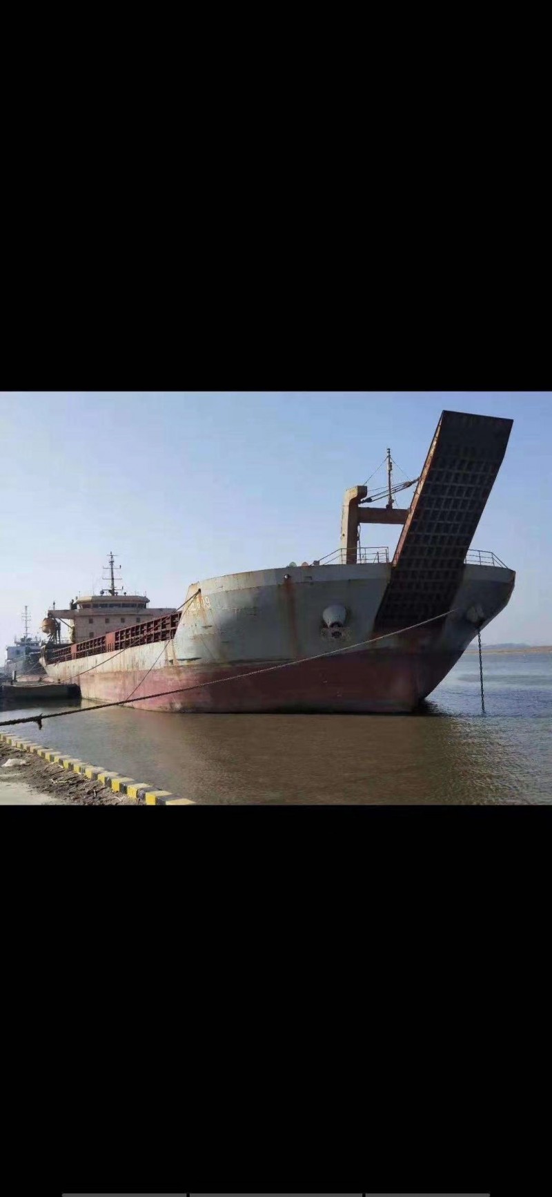 6200吨甲板船