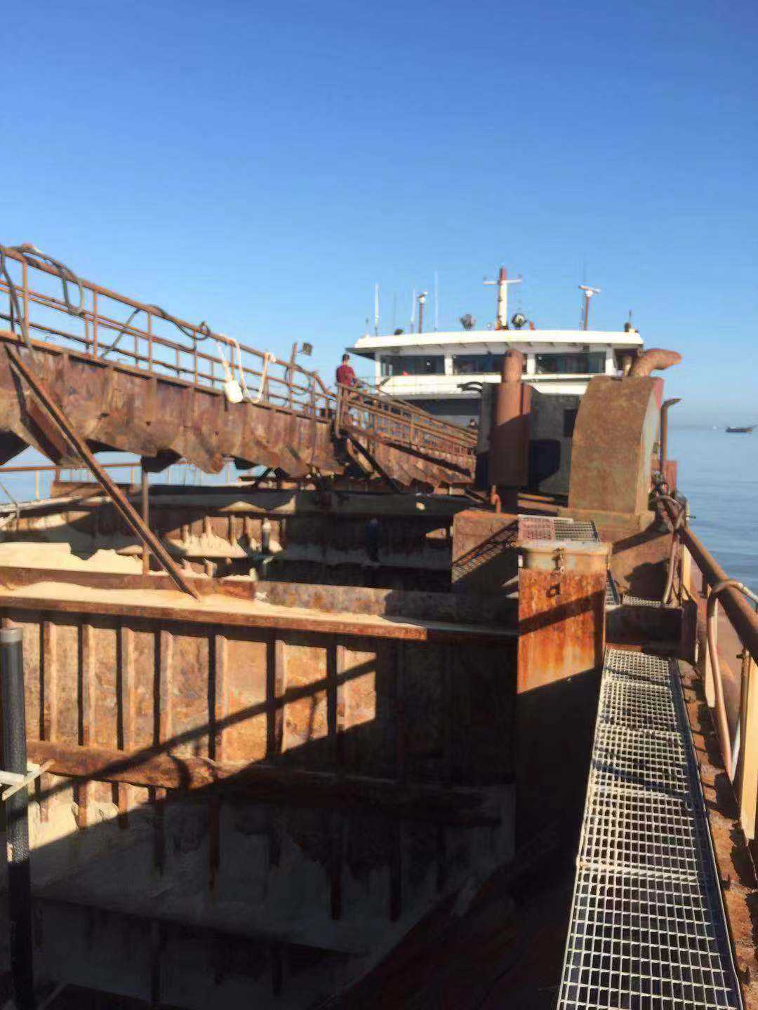 出售5000吨湖南造自吸自卸沙船