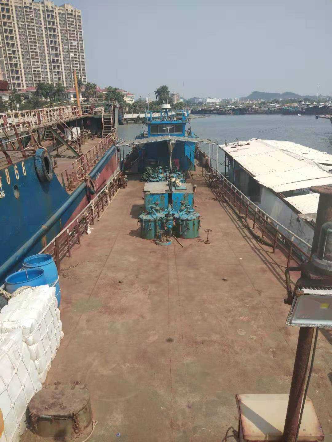 出售266吨污油船