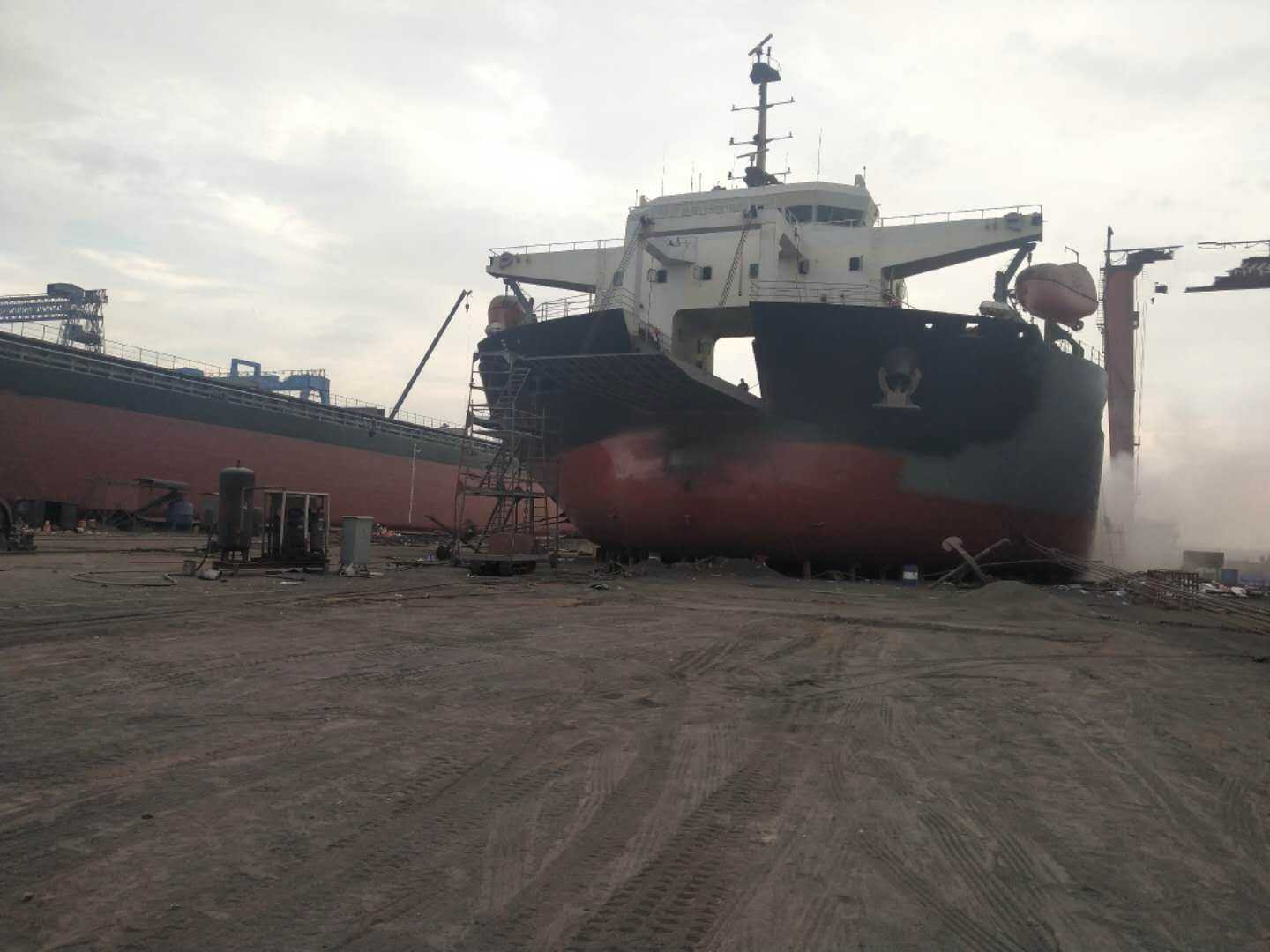 出售2015年12月造11570吨甲板货船