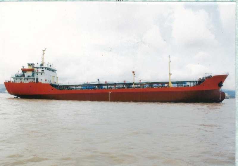 出售2005年12月双底双壳沥青船
