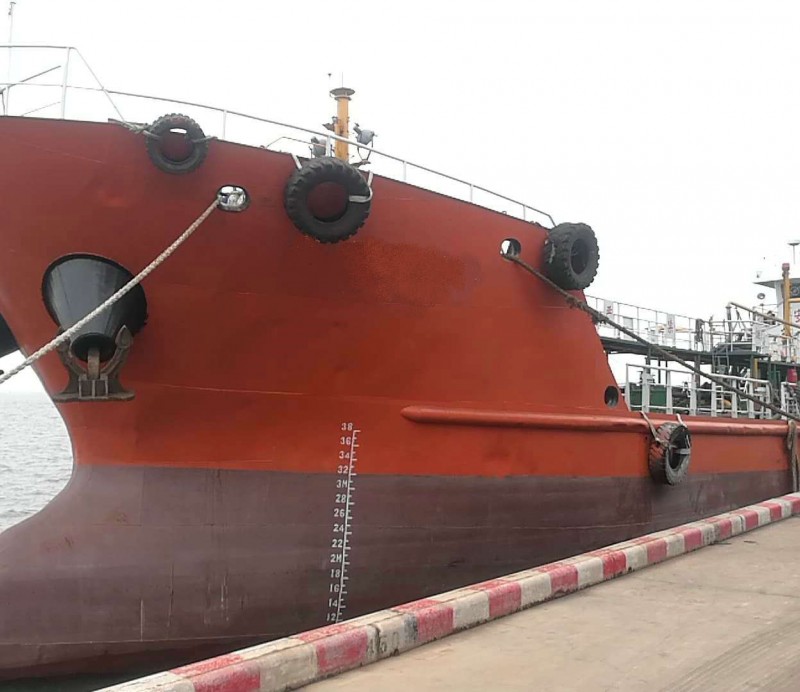 售：2013年近海700吨双壳油船