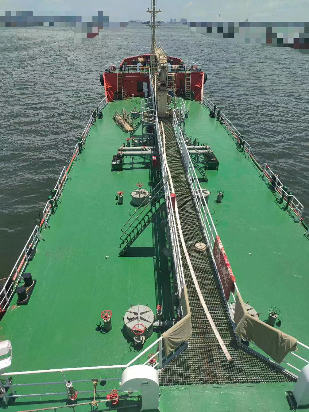 出售2426吨重油船