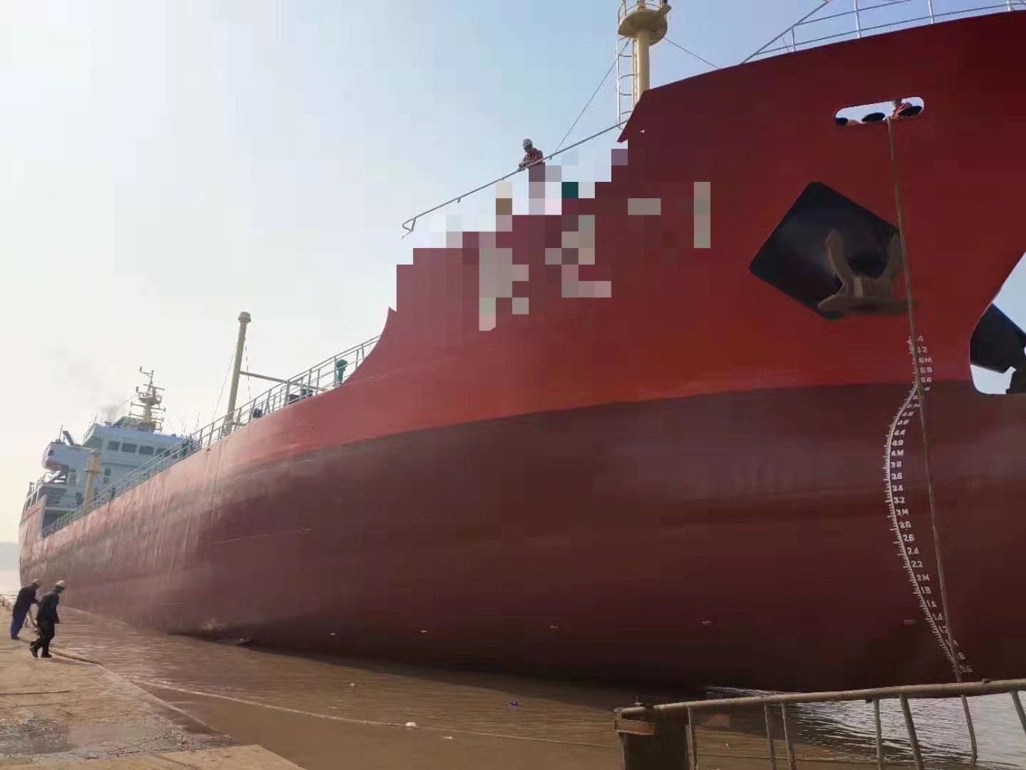 出售4200吨一级油船