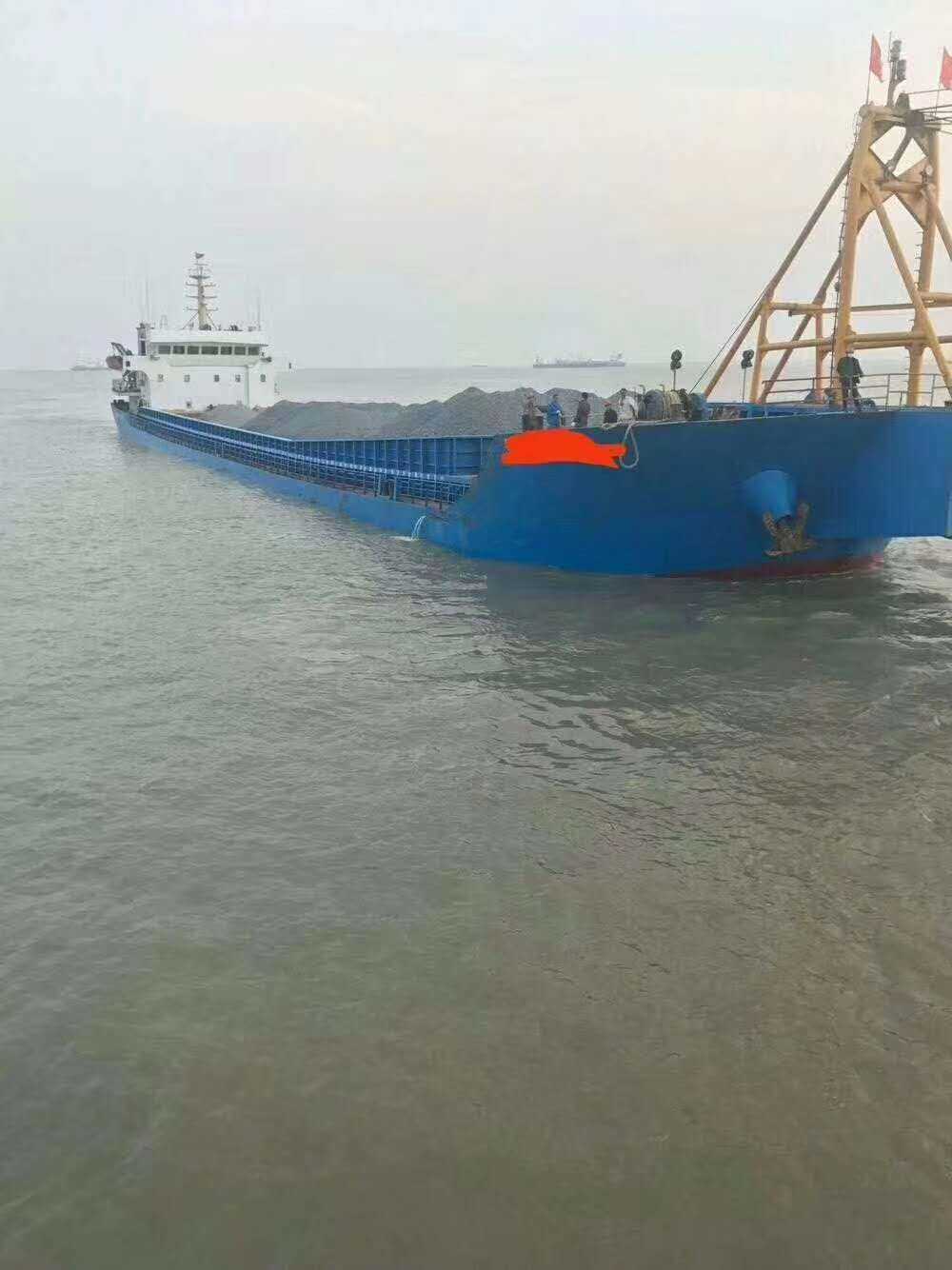 大型甲板驳船