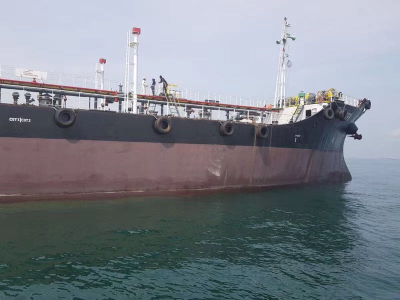出售4800吨1987日本造油船