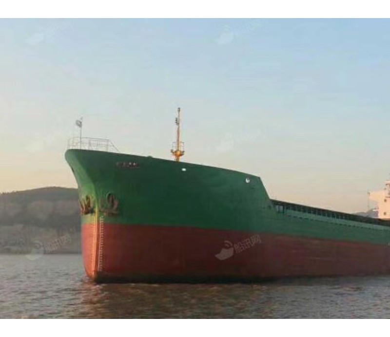 出售5760吨双壳散货船