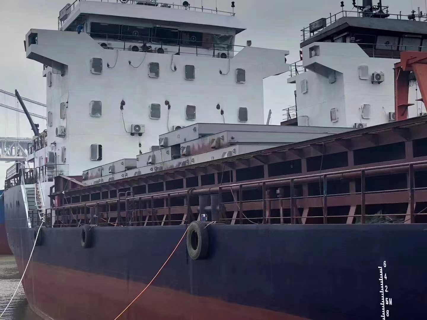 求购沿海自卸砂船