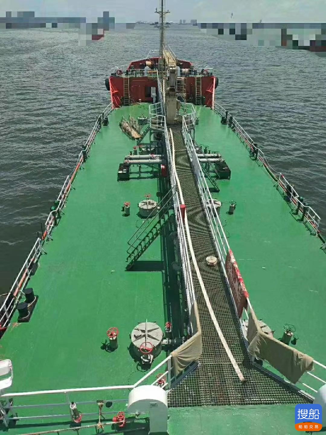 出售2426吨油船
