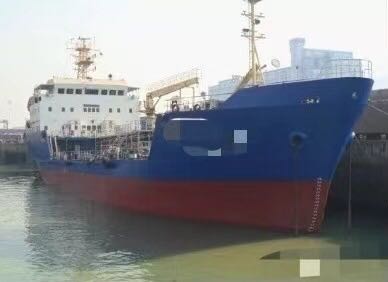 出售2200吨双底双壳油船