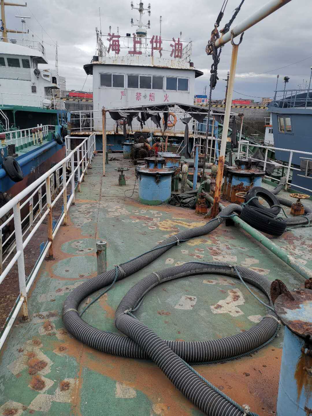 400油船