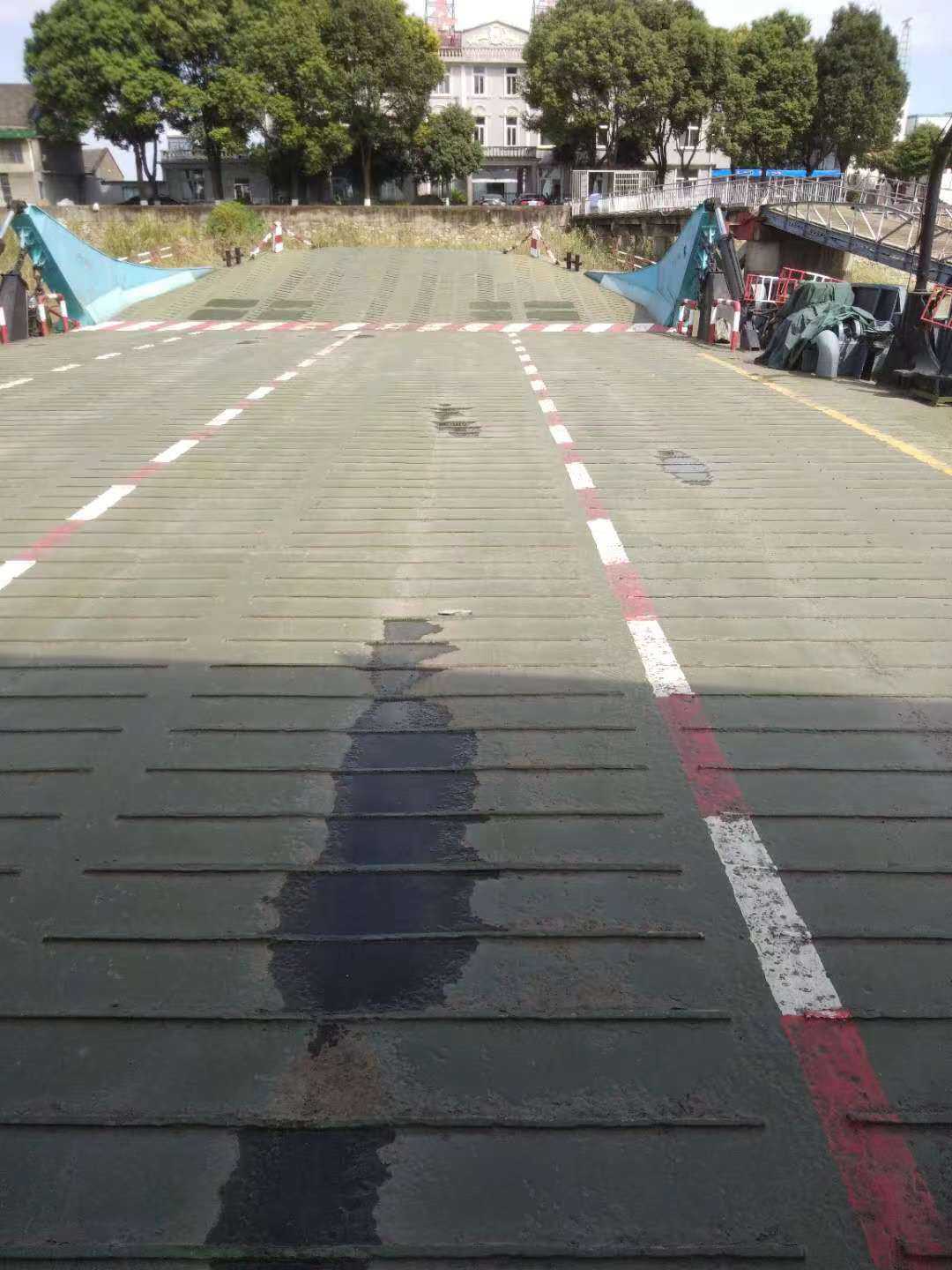 出售:汽车渡船