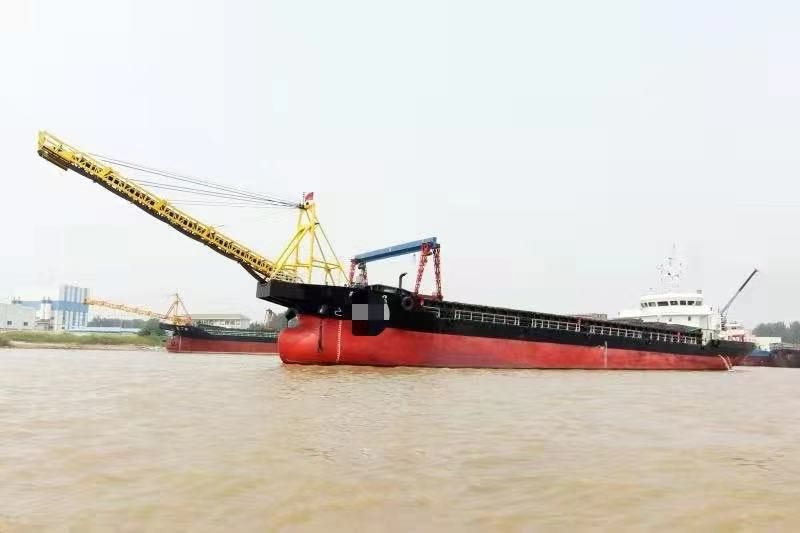 出售5400吨自卸皮带船