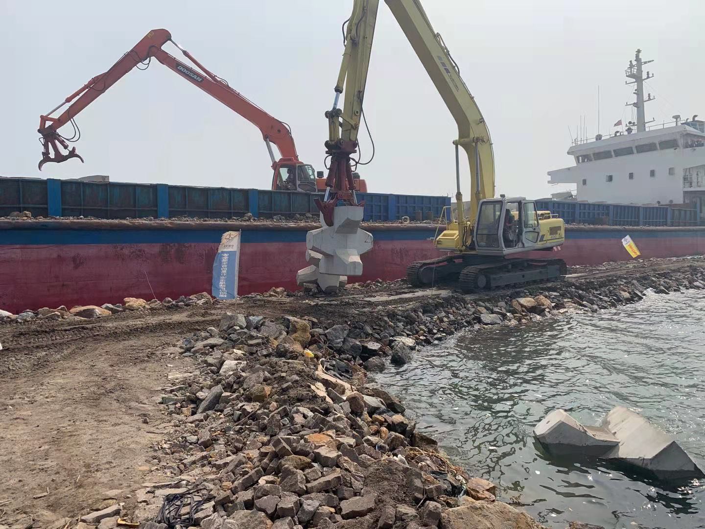 出售沿海甲板货船
