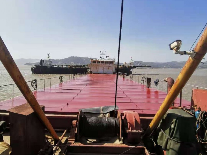 出售2007年造2000吨沿海自卸沙船  实载2400吨