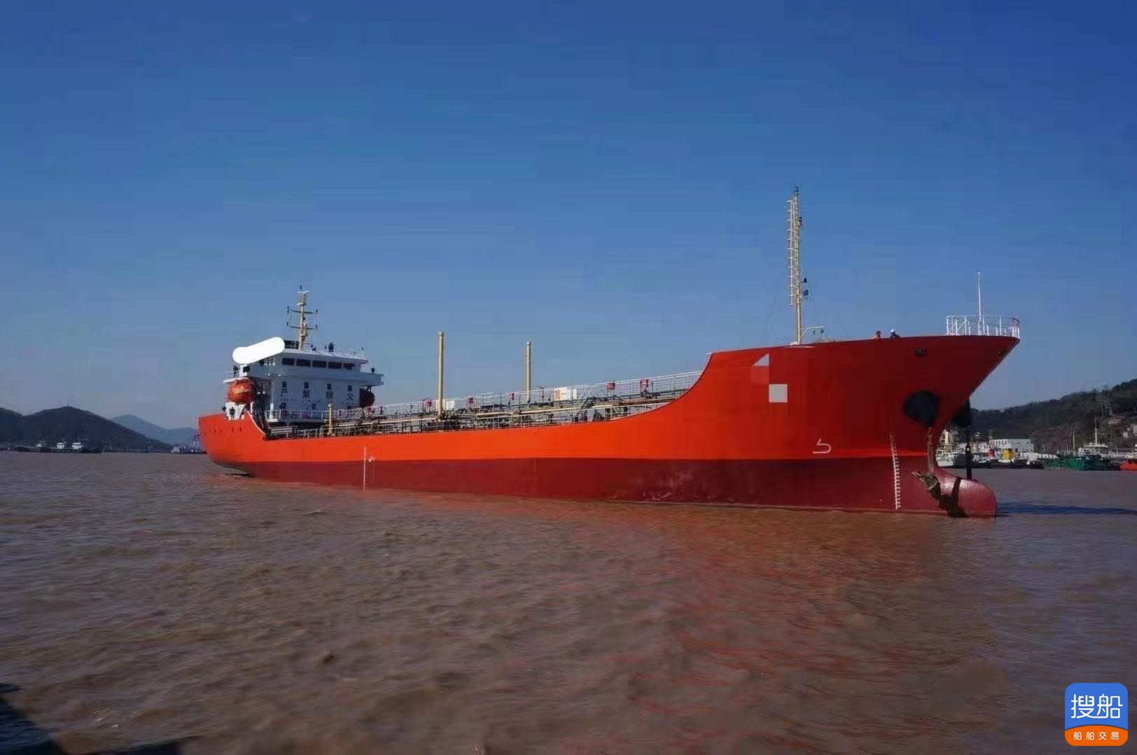 出售9000吨油船