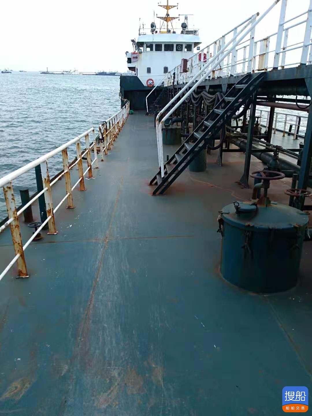 出售2011年860吨近海双壳油船