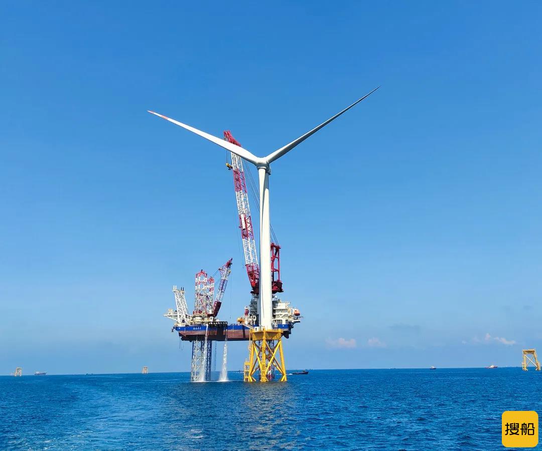 长乐外海海上风电场C区项目首台10MW风机完成吊装,