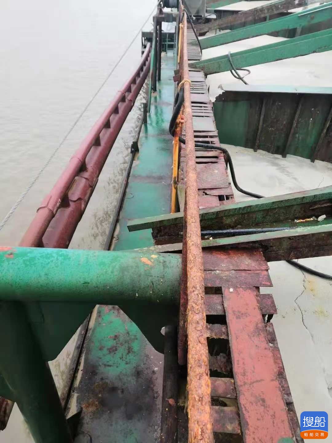 2200吨内河自吸自卸沙船