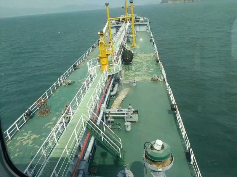 出售14000吨油船