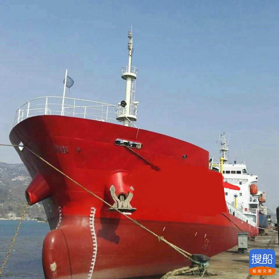 售：2012年近海4200吨一级油船