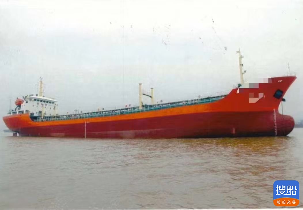 6600吨油船