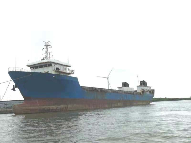 出售2010年造3600吨沿海前驾驶敞口集装箱船